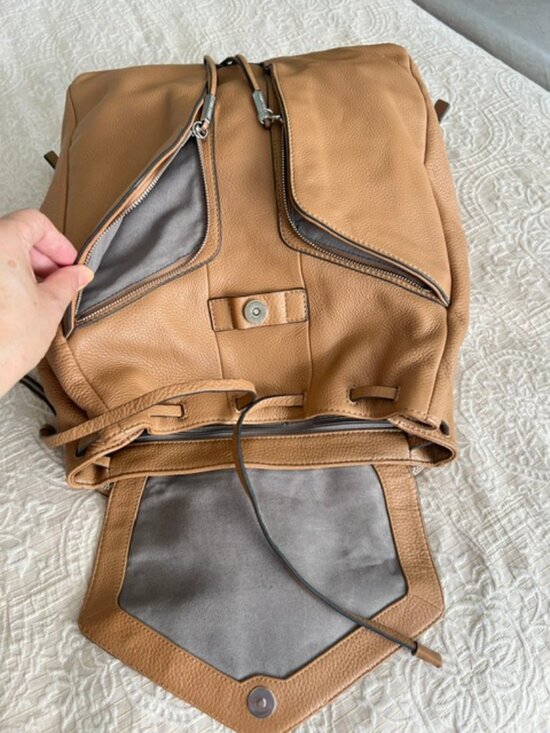 Vince Camuto womens Mika Backpack
